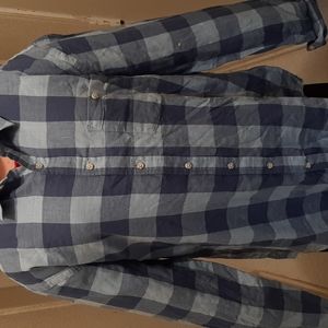 Men's long sleeve shirt